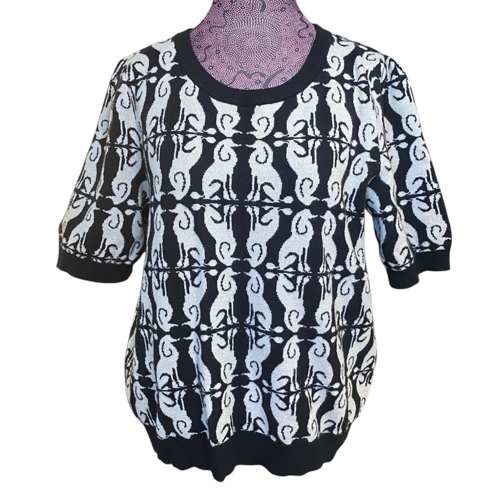 Black & White Patterned Short Sleeve Women's Top